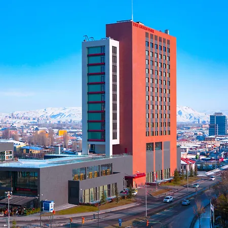 Accom Hotel Sivas 5*