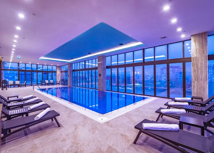 Accom Hotel Sivas מלון 5*