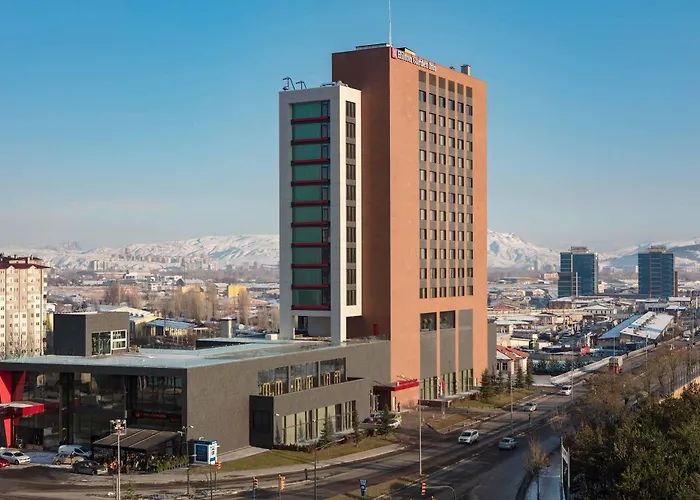 מלון Accom Hotel Sivas סיבס