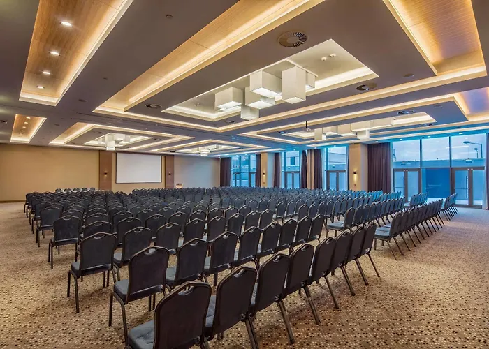 Accom Hotel Sivas מלון 5*